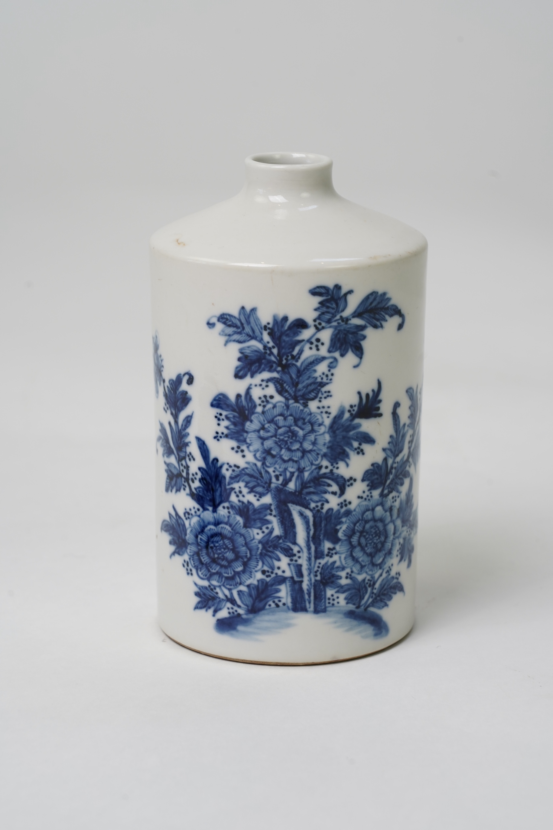 An unusual shape Chinese blue and white vase, 18th/19th century